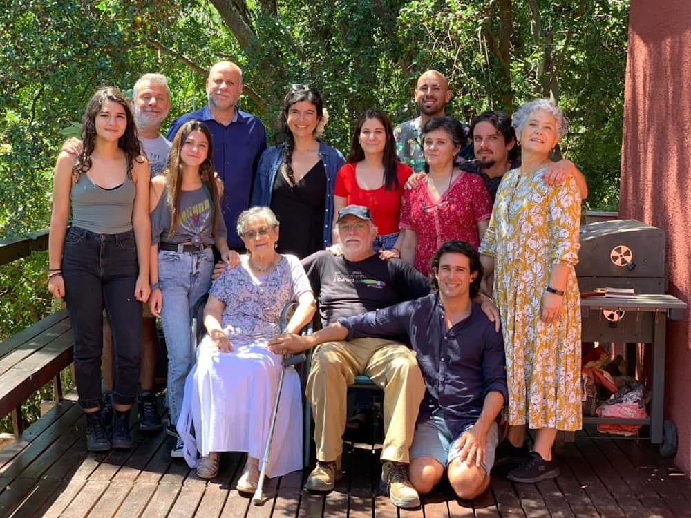 Antonio Elizalde junto a su familia